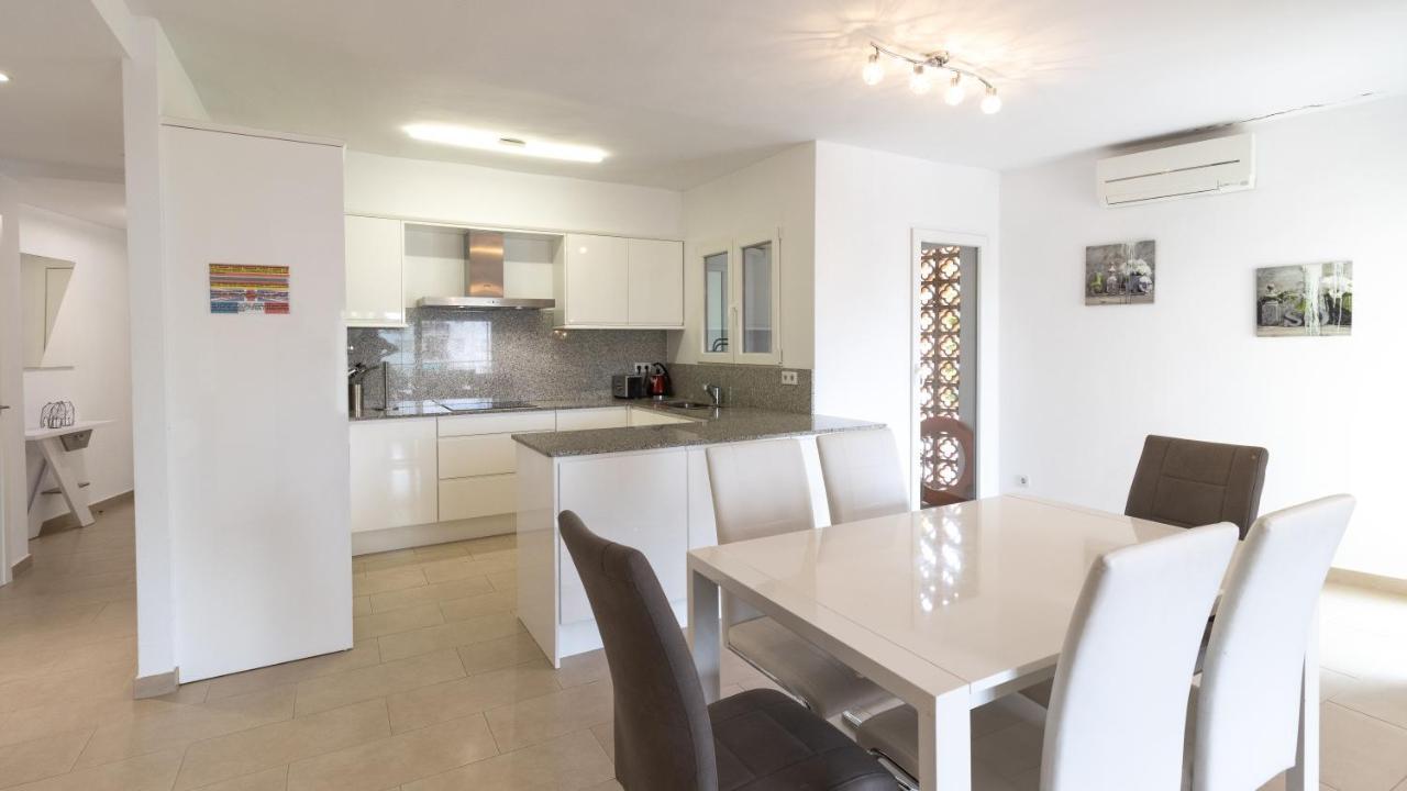 Modern 2 Bedroom Apartment 100 M From The Beach Jávea Екстериор снимка